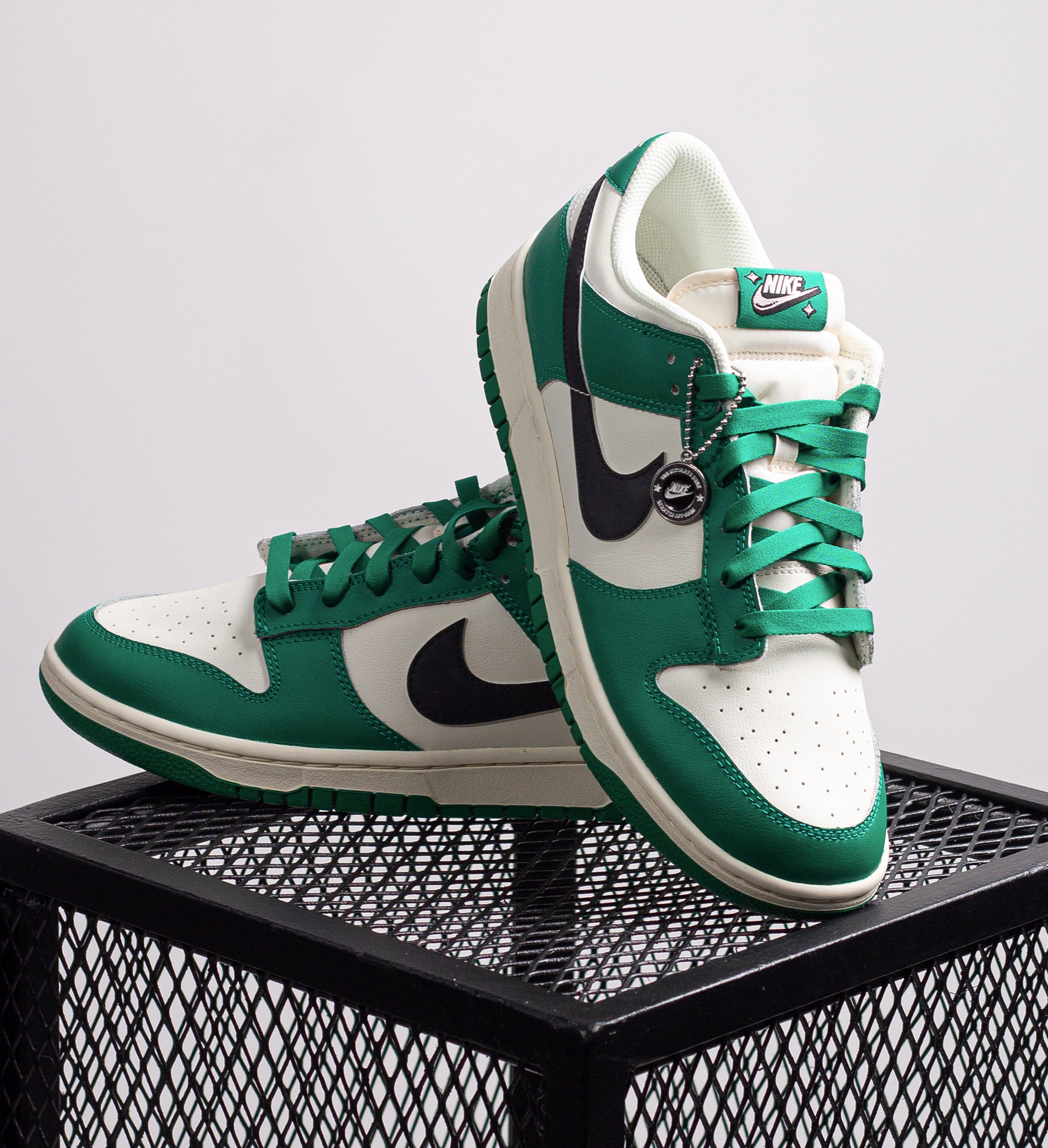 Dunk Low Retro SE Lottery Pack - Green – Verni Gallery